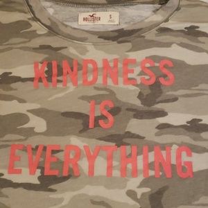Hollister Camo T-shirt